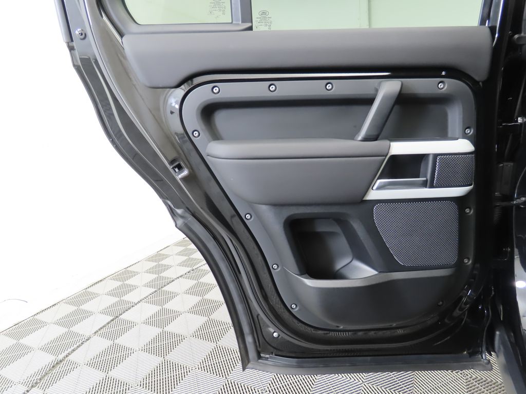 Thumbnail: 2024 Land Rover Defender - 27