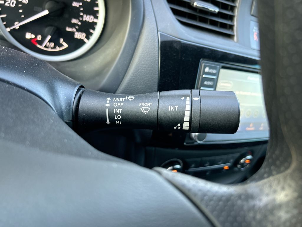Thumbnail: 2019 Nissan Sentra - 18