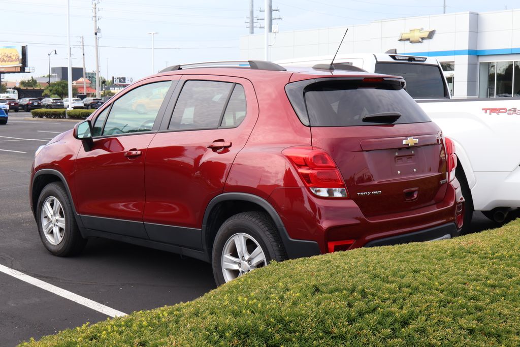 Thumbnail: 2022 Chevrolet Trax - 8