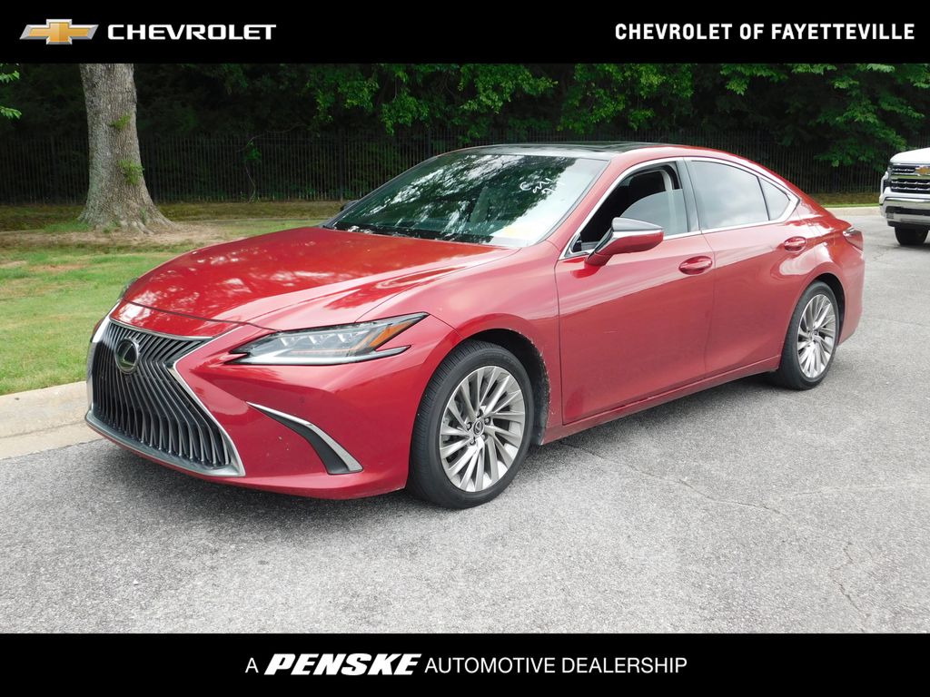 Thumbnail: 2021 Lexus ES - 1