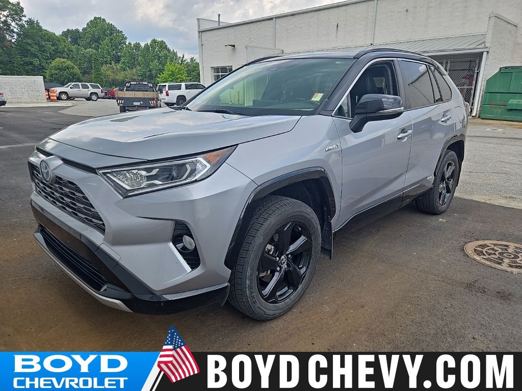 2021 Toyota RAV4 Hybrid XSE photo