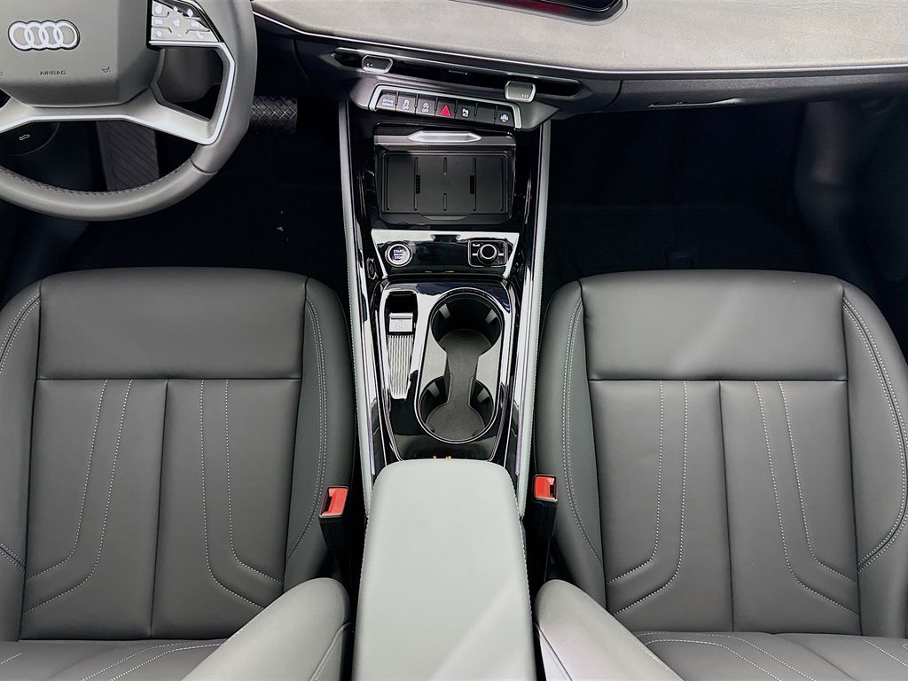 Thumbnail: 2026 Audi Q3 - 18