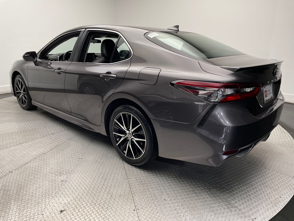 2023 Toyota Camry SE 7
