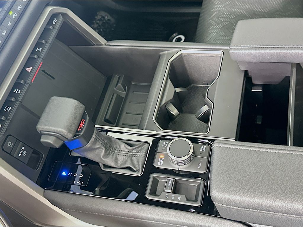 Thumbnail: 2025 Toyota Tundra - 17