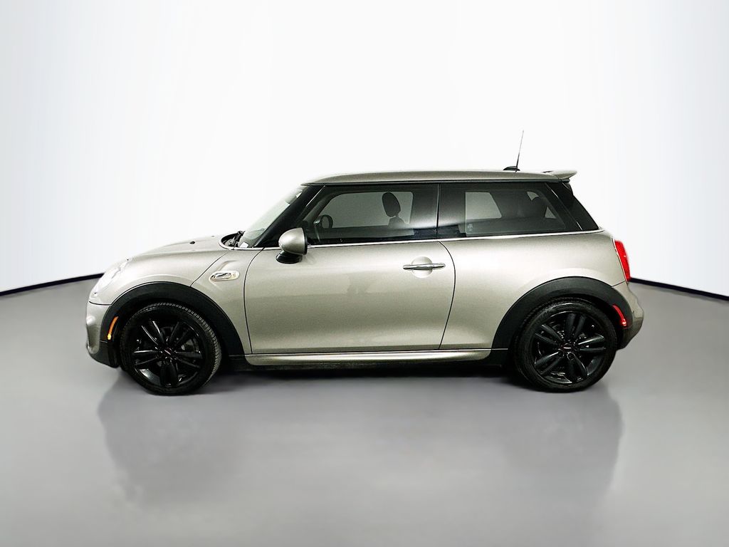 Thumbnail: 2017 MINI Cooper - 8