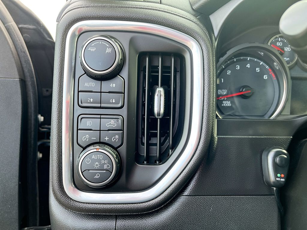 Used 2019 Gray Chevrolet RST image 10