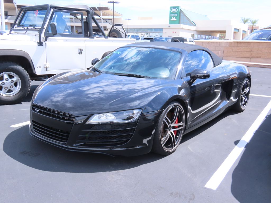 Thumbnail: 2012 Audi R8 - 2