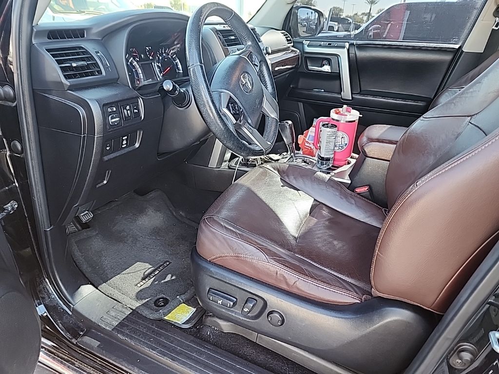 Thumbnail: 2016 Toyota 4Runner - 7