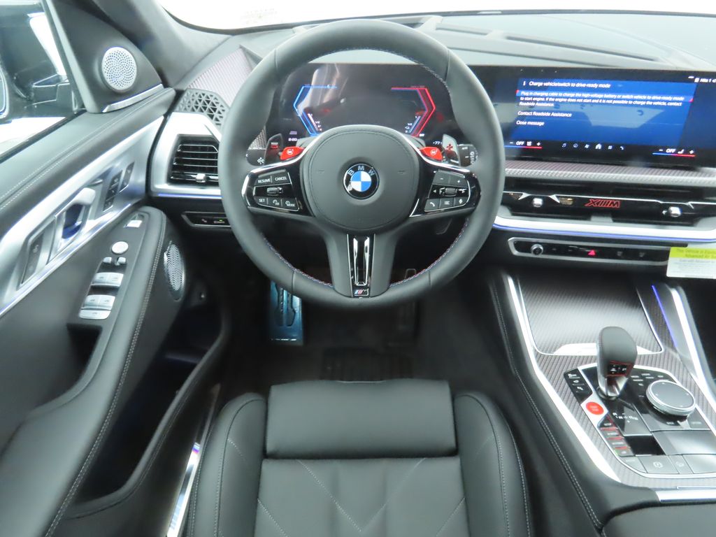 2025 BMW XM  11