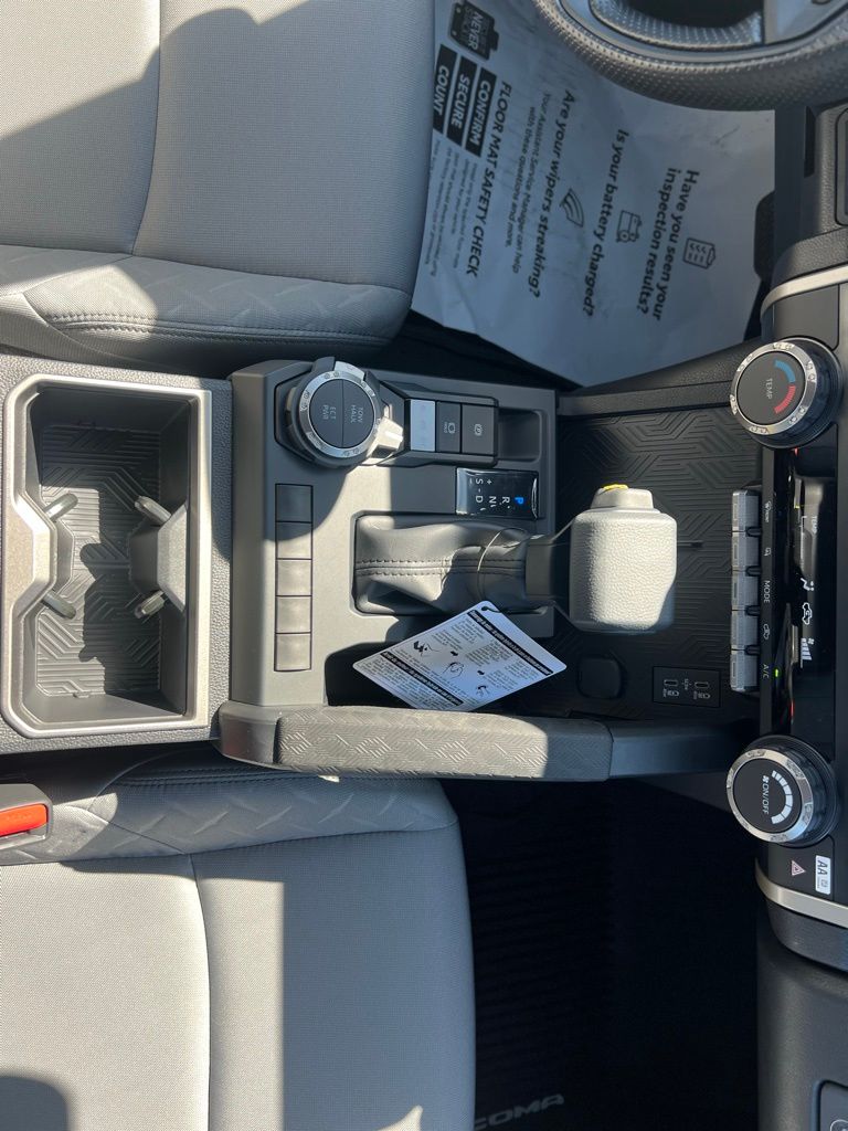 2025 Toyota Tacoma SR5 Double Cab photo 21