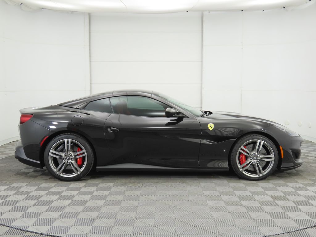 2019 Ferrari Portofino  12