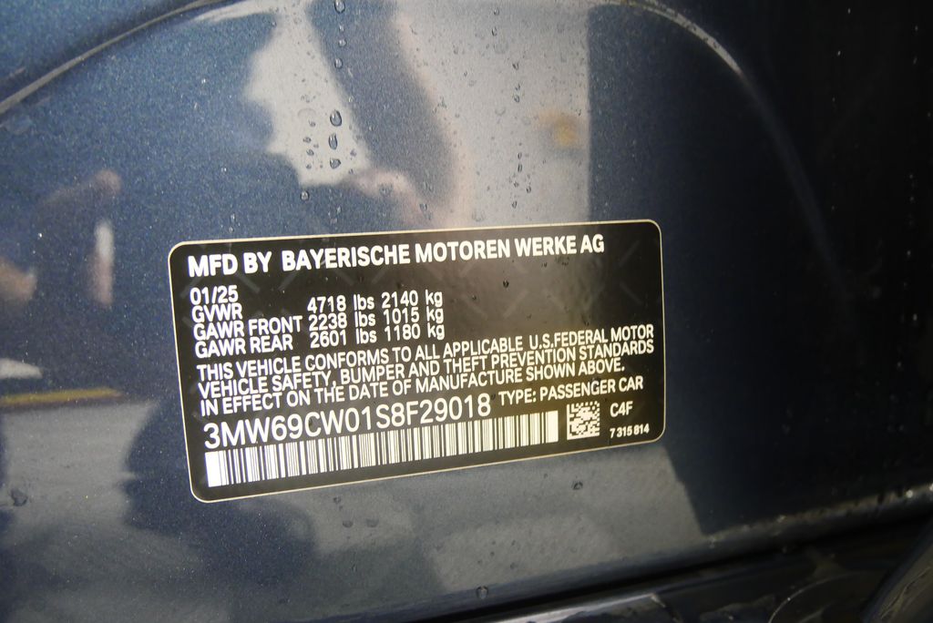 Thumbnail: 2025 BMW 3 Series - 32