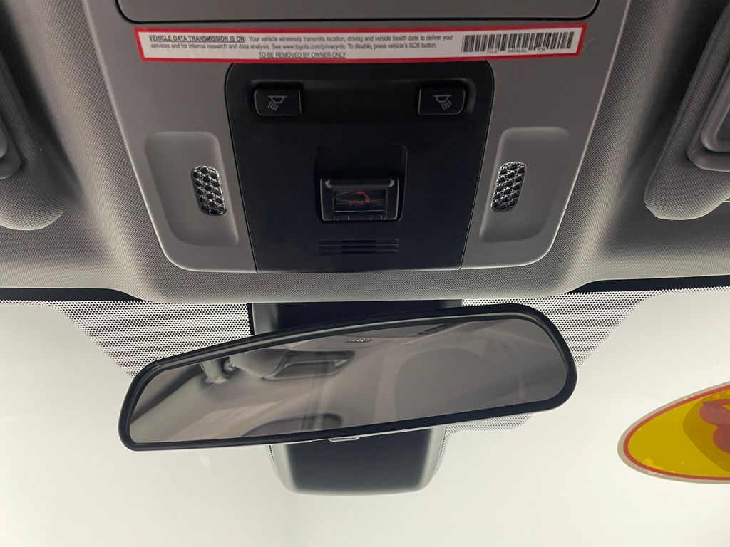 2023 Toyota Camry SE 31