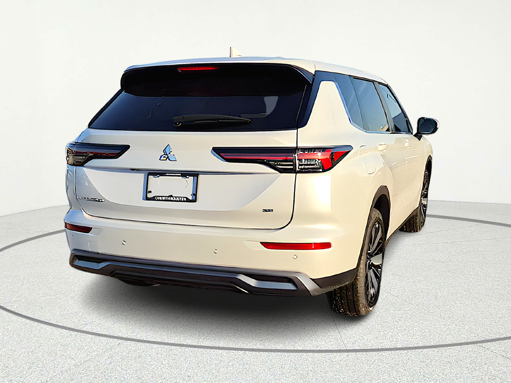 2026 Mitsubishi Outlander SE - 5