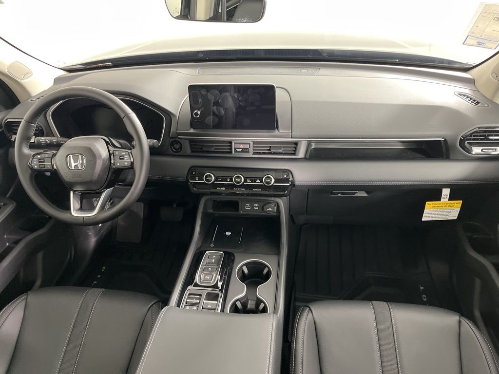Thumbnail: 2025 Honda Pilot - 17