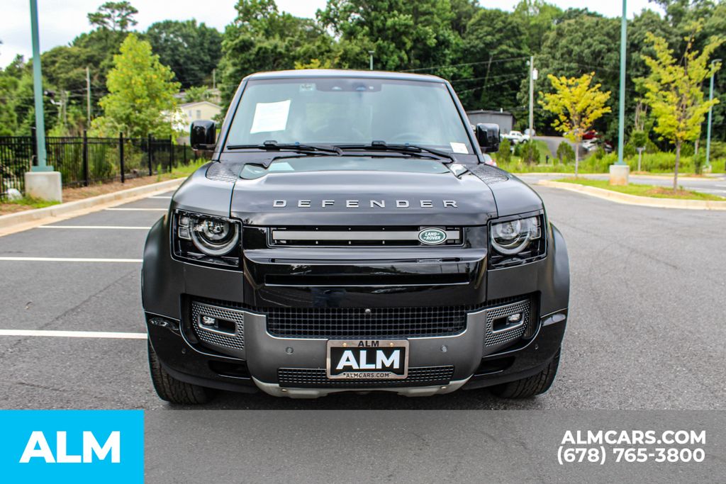 Used 2023 Gray Land Rover Carpathian Edition image 9