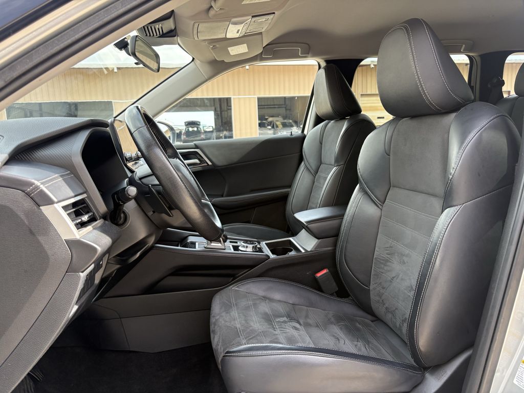 2024 Mitsubishi Outlander  Blue at Emmons Autoplex