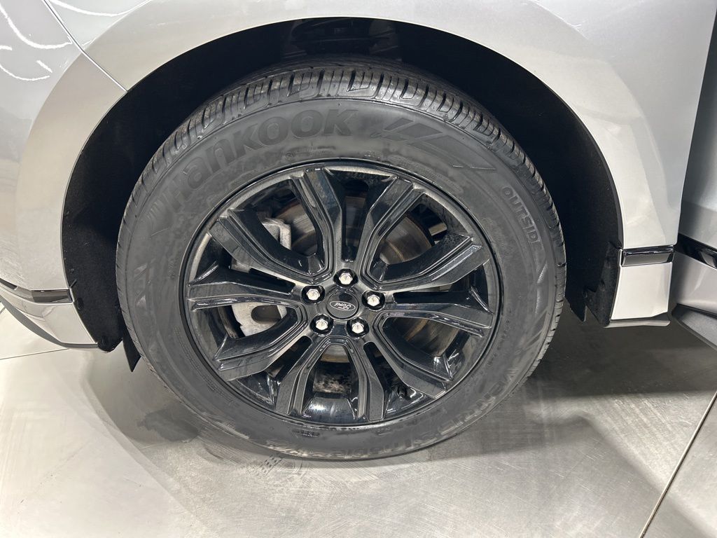 used 2024 Ford Edge car, priced at $25,832