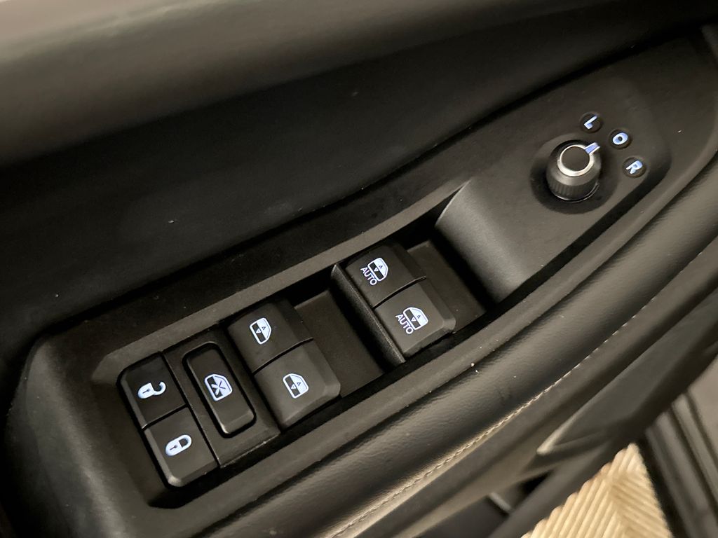 Certified Used 2022 Black Jeep Limited image 16