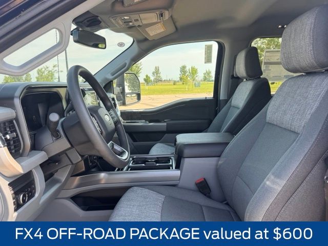2026 Ford F-350 Super Duty XLT