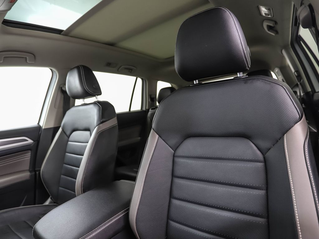 2022 Volkswagen Atlas SEL 12