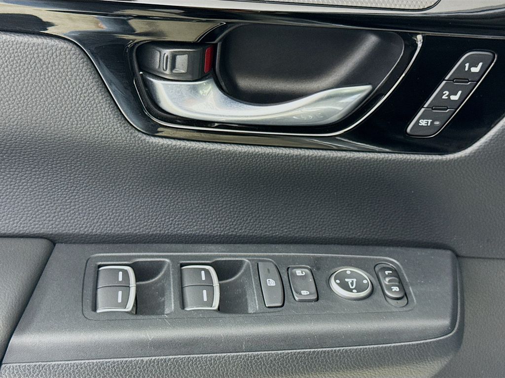 Used Car 2024 Honda Cr-v  Ex-l For Sale Under $30,000 In Austin, Texas
