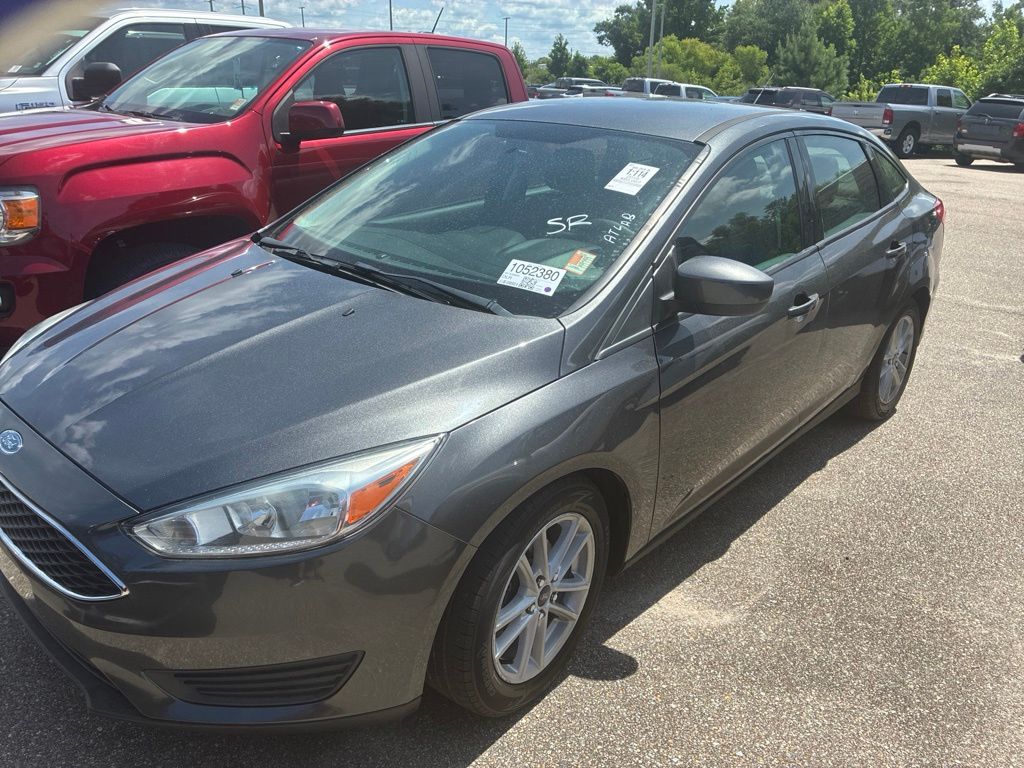 Gray (Magnetic) 2018 Ford Focus Sedan Front-Wheel Drive 6-Speed Automatic