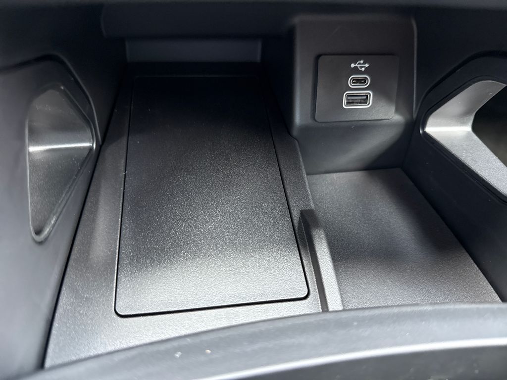 New 2026 Beige Ford Lariat image 32