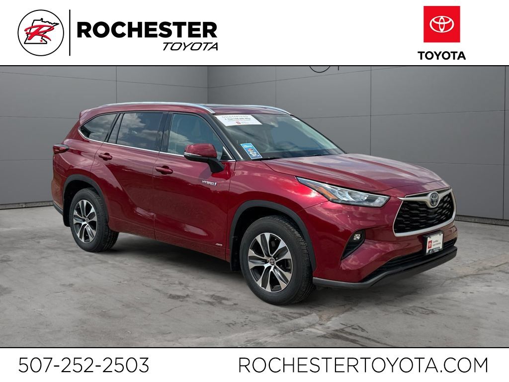  2020 Toyota Highlander Hybrid XLE AWD   