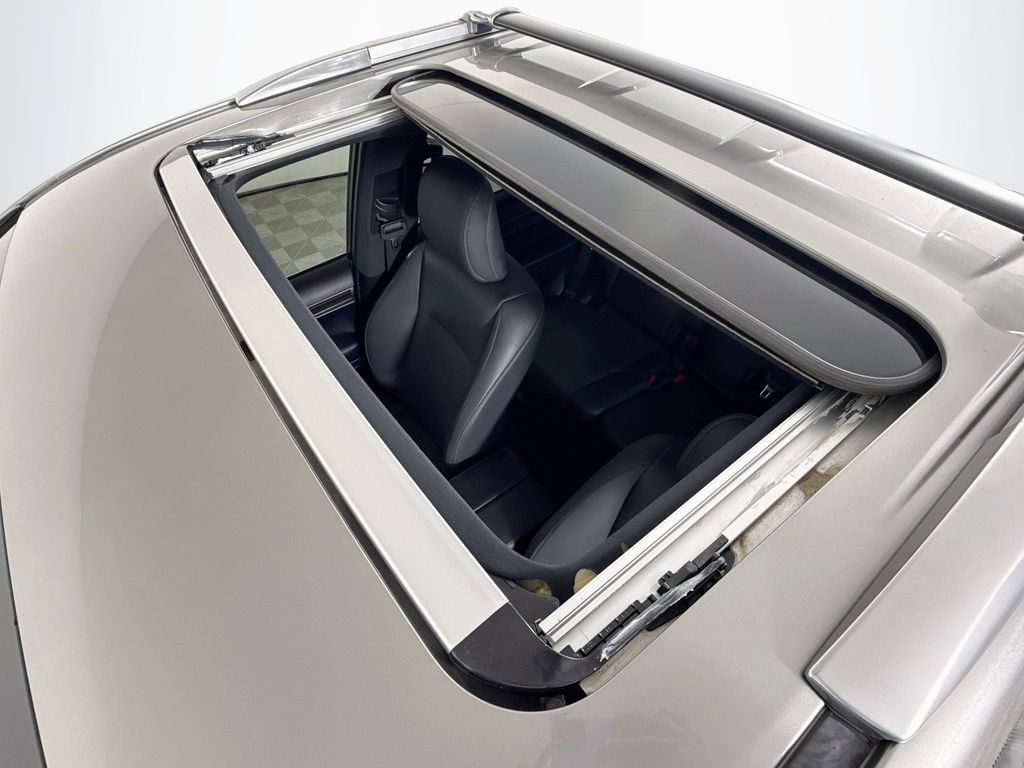 Thumbnail: 2023 Lexus GX - 23