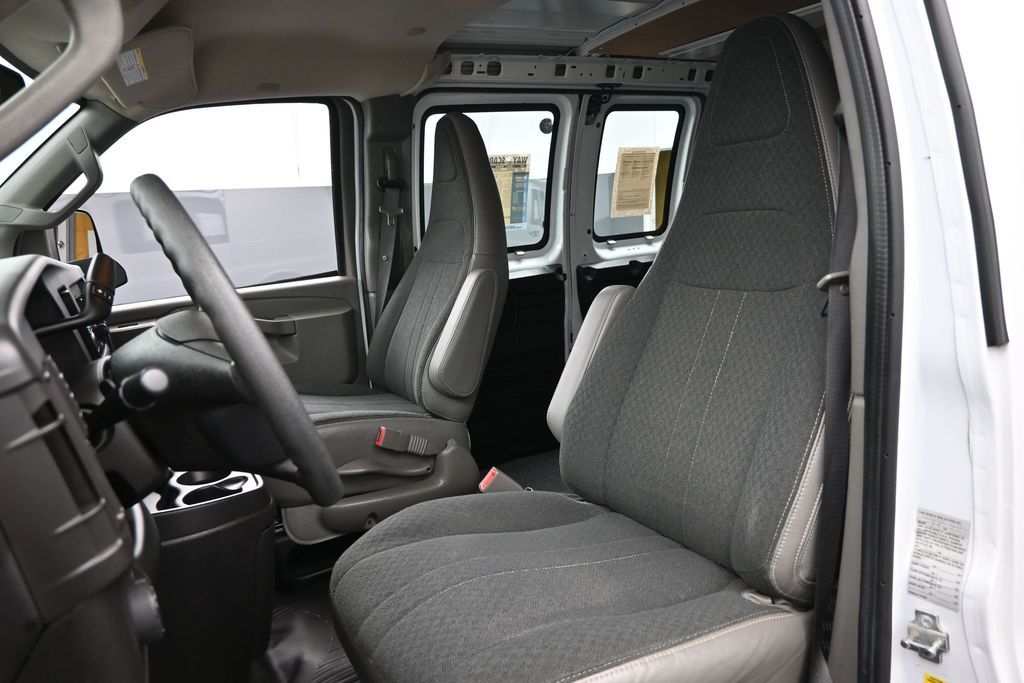 2020 Chevrolet Express Cargo RWD 2500 Regular Wheelbase WT