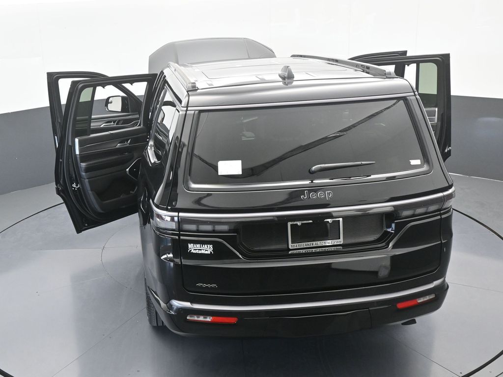 New 2026 High Gloss Black Jeep Limited image 71