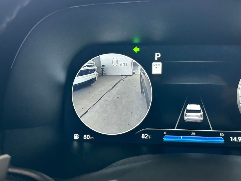 Used 2024 Robust Emerald Hyundai Calligraphy image 37