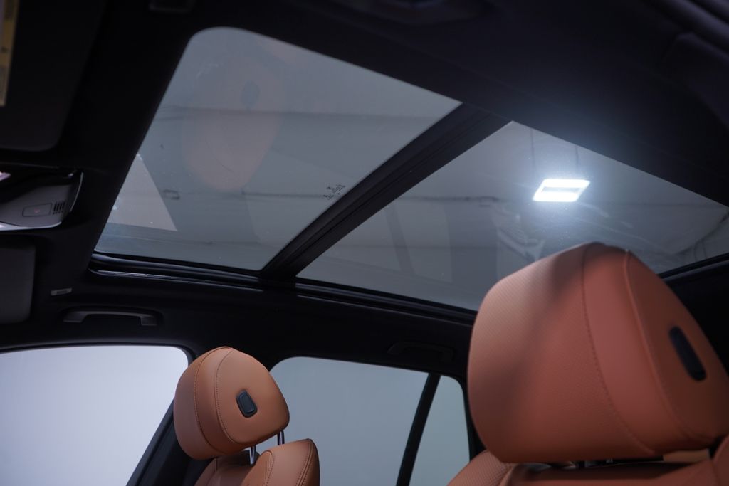2026 BMW X5 sDrive40i 8