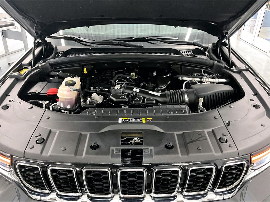 2024 Jeep Grand Cherokee — photo 28
