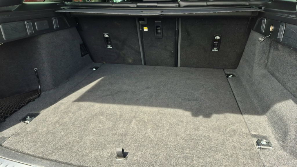 2025 Land Rover Range Rover Velar