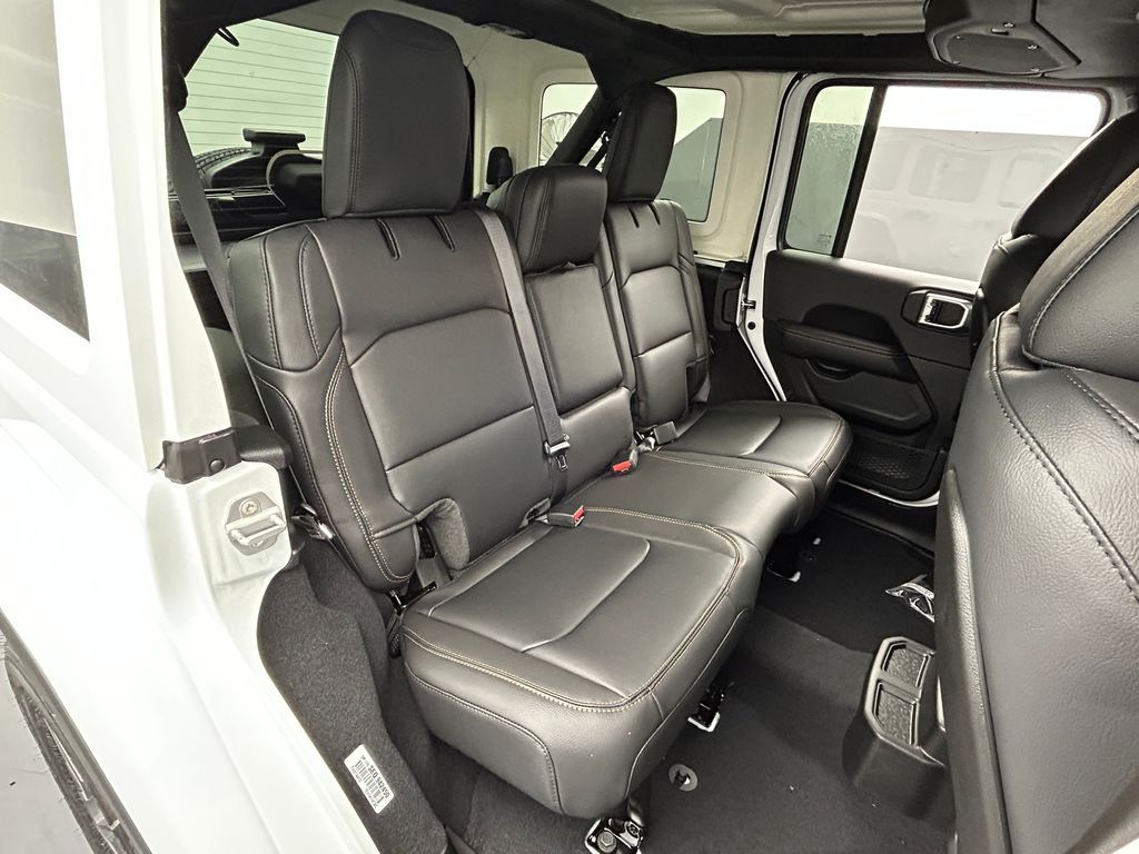 New 2026 Bright White Clearcoat Jeep Sahara image 39
