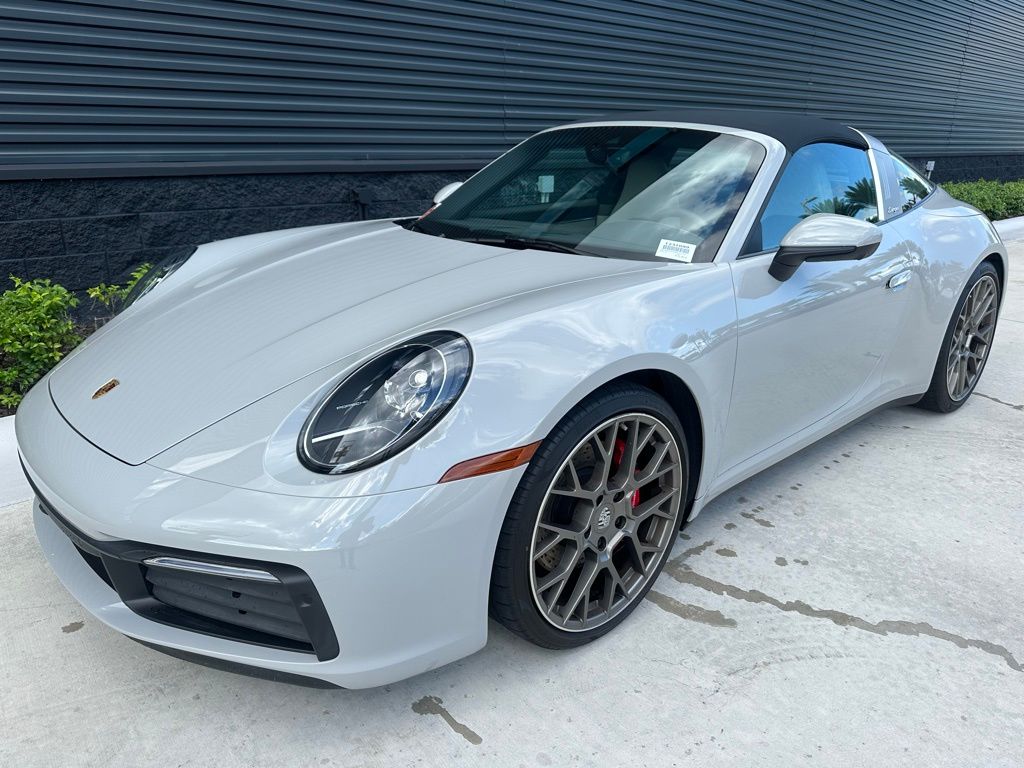 2022 Porsche 911 Targa 4S 5