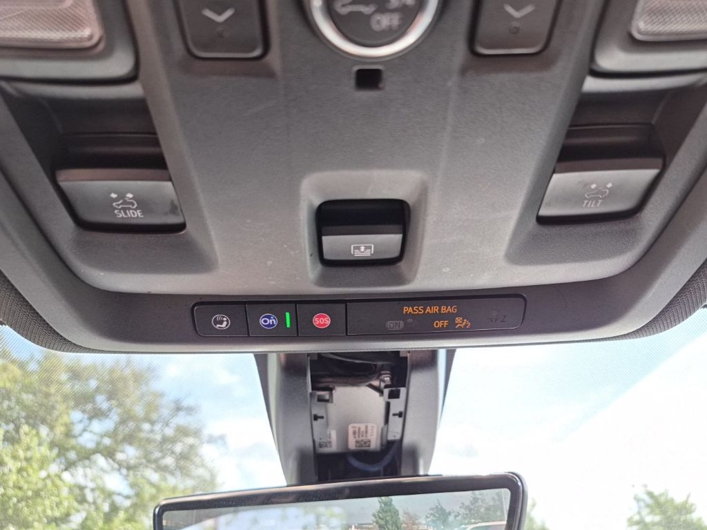 Used Car 2021 Chevrolet Suburban  Premier For Sale Under $50,000 In Austin, Texas