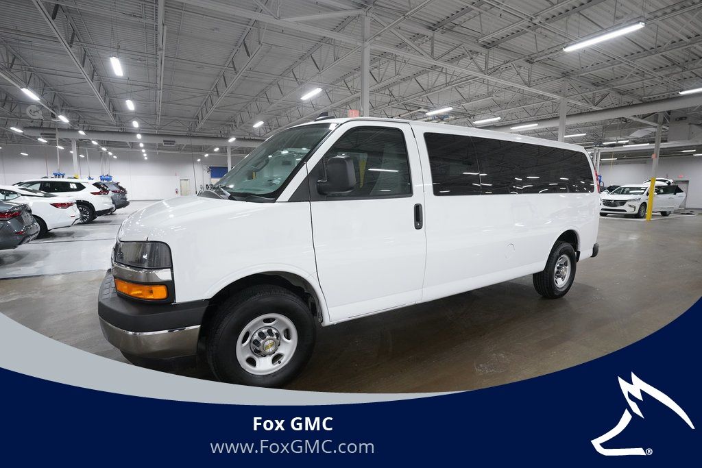 2024 Chevrolet Express 3500 LT Extended RWD