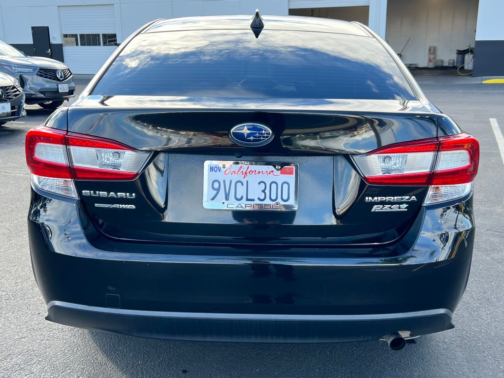 Thumbnail: 2017 Subaru Impreza - 10