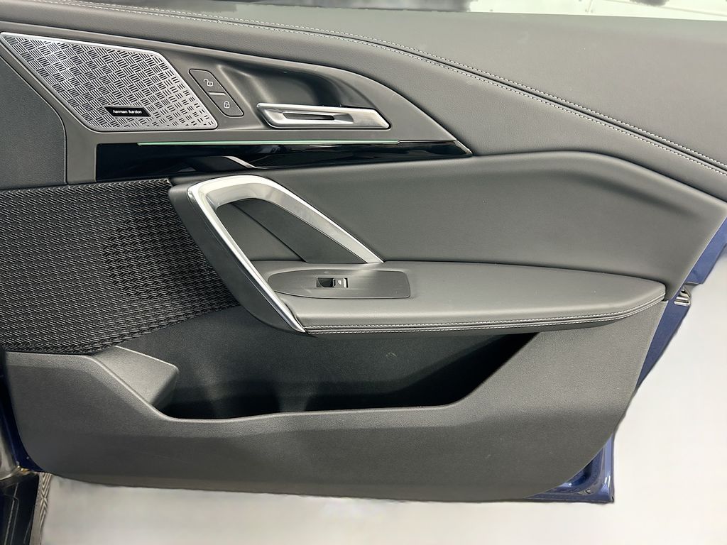 Thumbnail: 2025 BMW X1 - 23