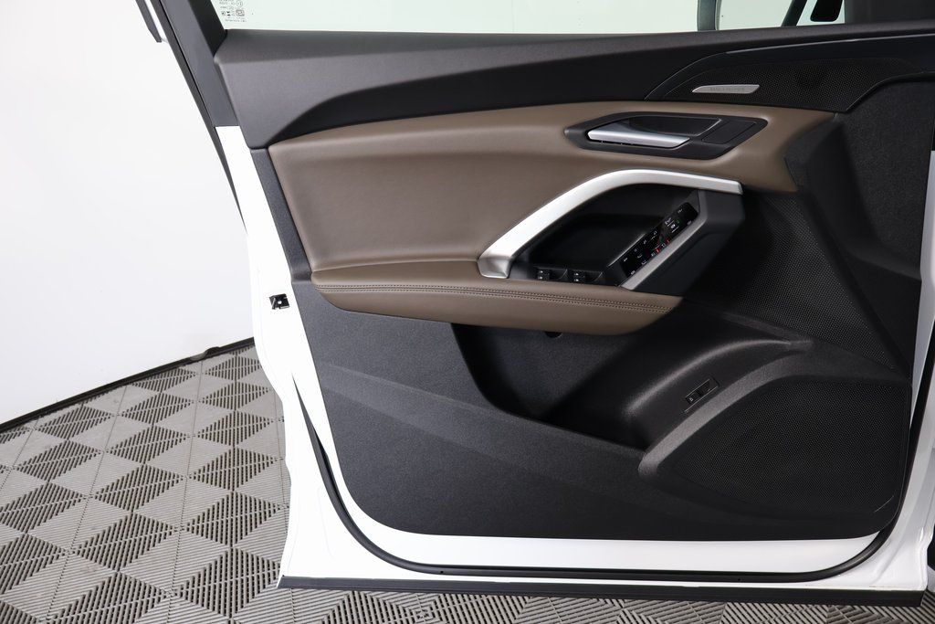 Thumbnail: 2026 Audi Q5 - 7