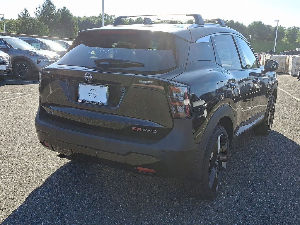 Thumbnail: 2026 Nissan Kicks - 4