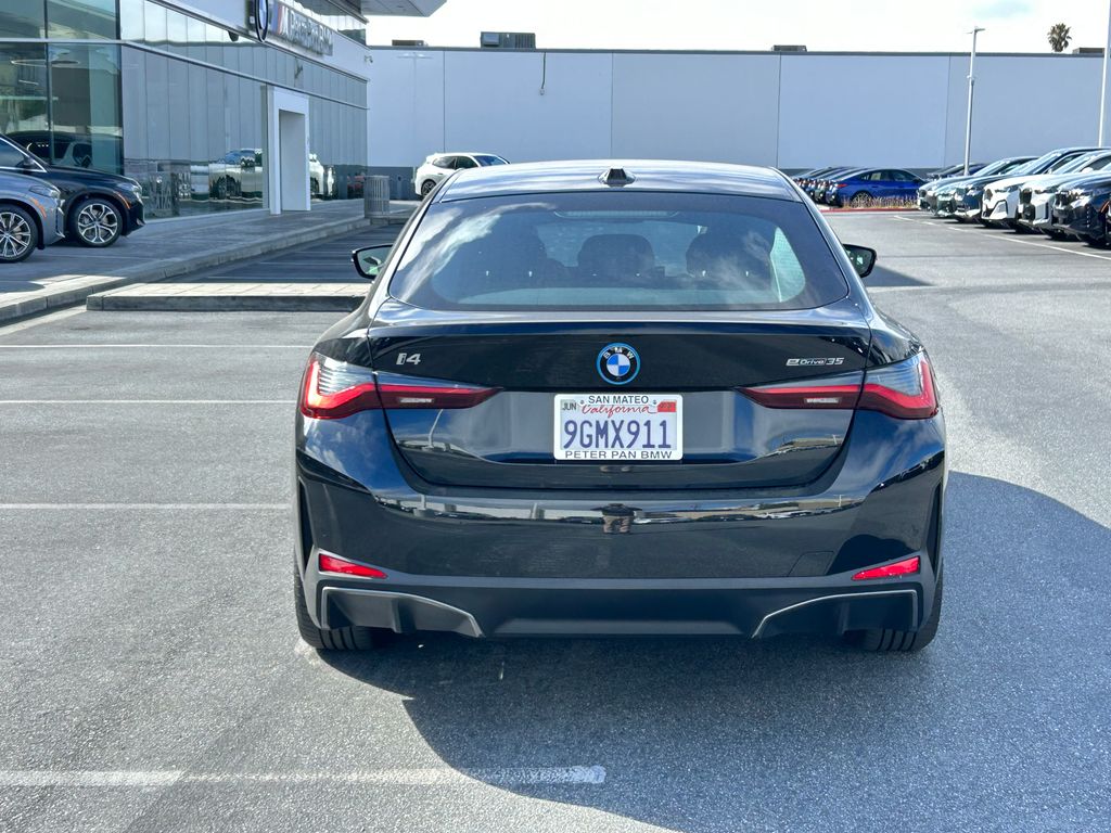 Thumbnail: 2023 BMW i4 - 4