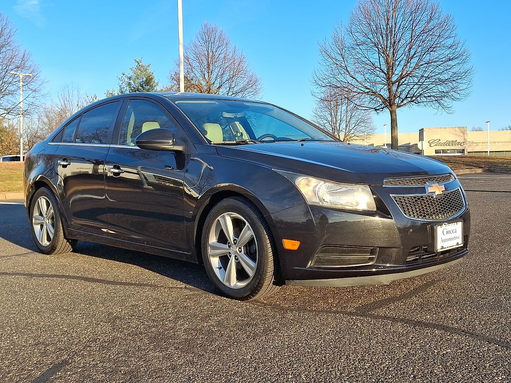 2012 Chevrolet Cruze 2LT Sedan FWD
