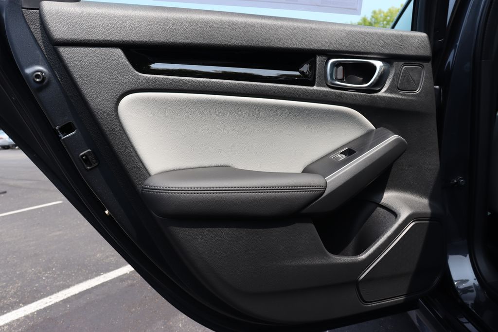 2025 Honda Civic Sport Touring 11