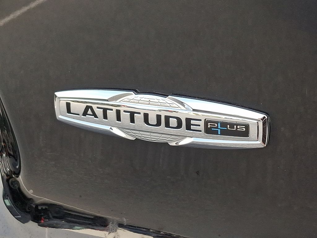 2020 Jeep Cherokee Latitude Plus Black at Auto Express Mitsubishi