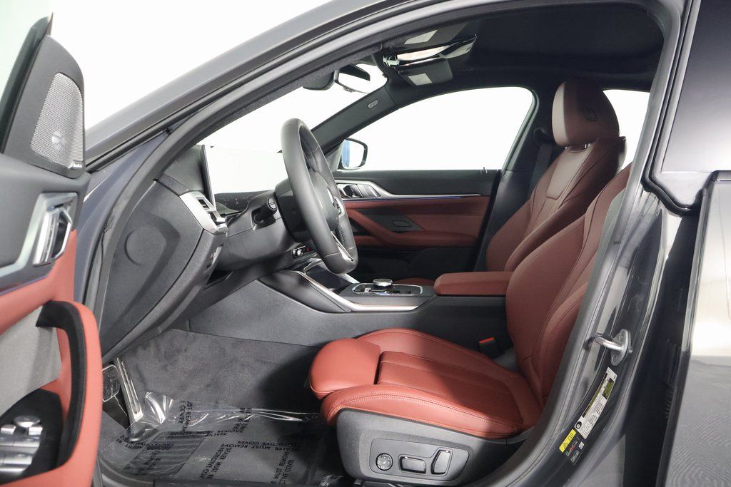 Thumbnail: 2026 BMW i4 - 6