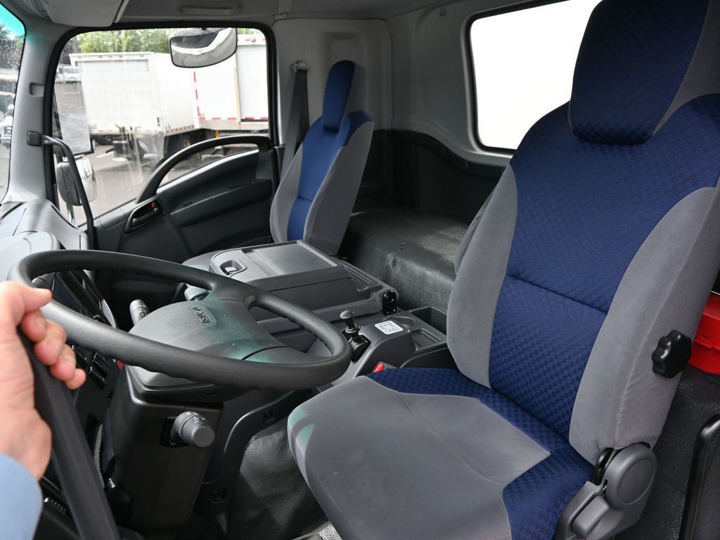 2025 Isuzu FTR 